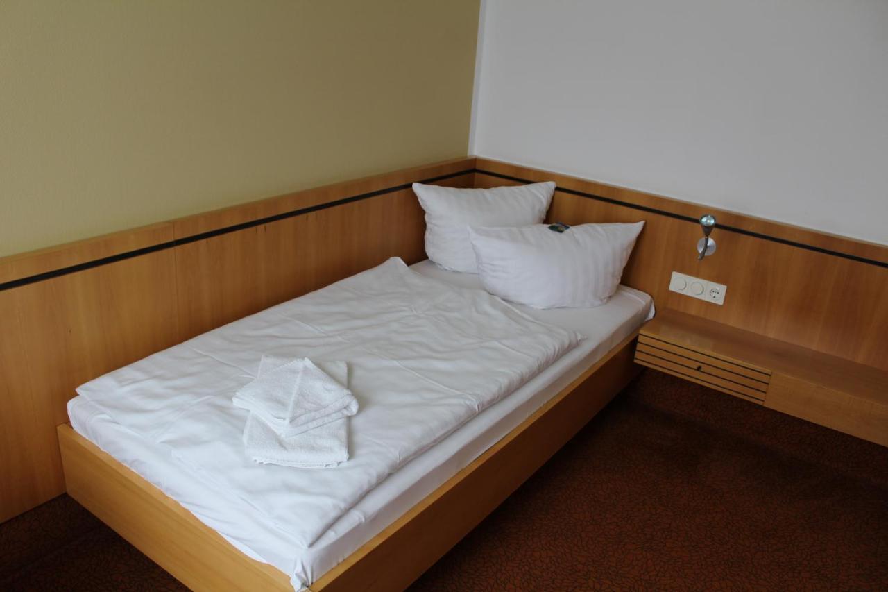 Hotel Rennsteig มาสเซอร์แบร์ก ภายนอก รูปภาพ